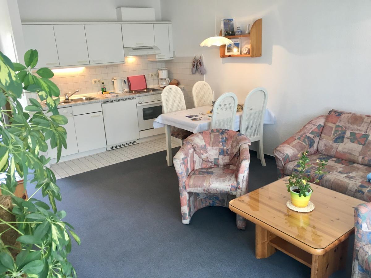 Haus Bernstein Ferienwohnungen Goehren  Εξωτερικό φωτογραφία