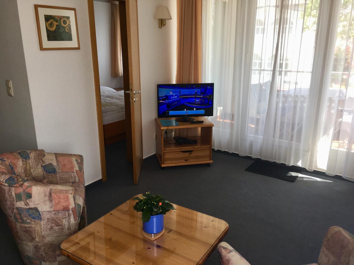Haus Bernstein Ferienwohnungen Goehren  Εξωτερικό φωτογραφία